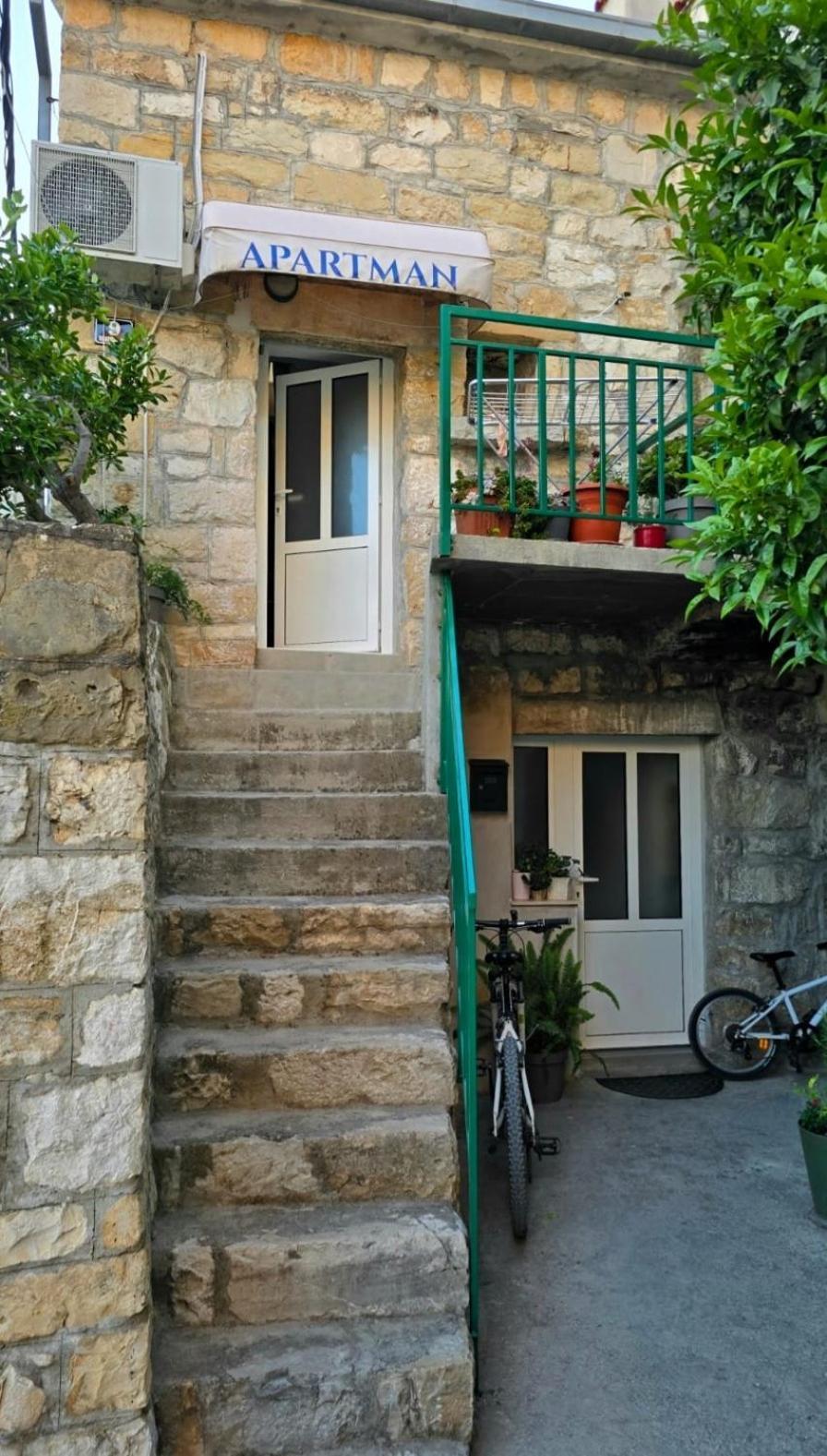 Apartments More Kaštela Buitenkant foto